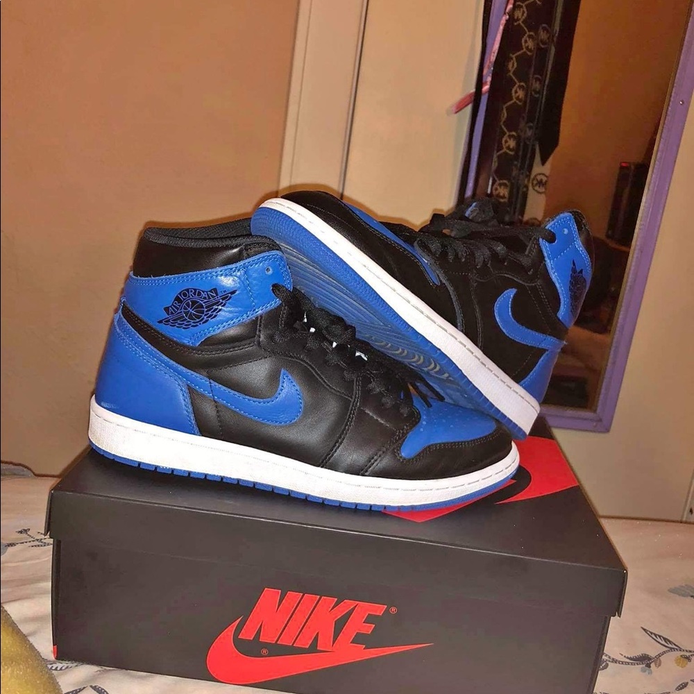 Jordan 1 royal